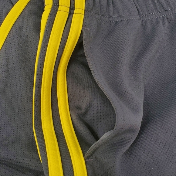 ADIDAS Sweatpants- Boy's Youth- Size Medium - Picture 6 of 15